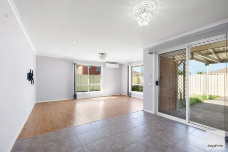 Property photo of 11 Perkins Close Delahey VIC 3037