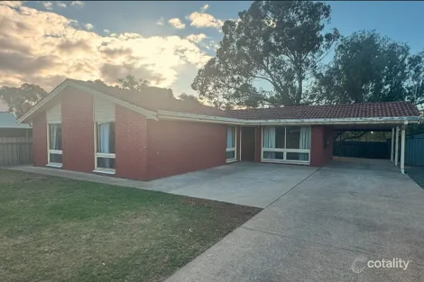 25 Otama Ct, Craigmore, SA 5114