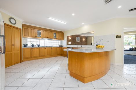 Property photo of 6 Chittenup Bend Sydenham VIC 3037