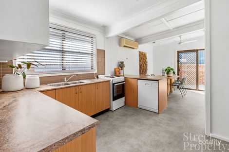 Property photo of 42 Sun Hill Drive Merewether Heights NSW 2291