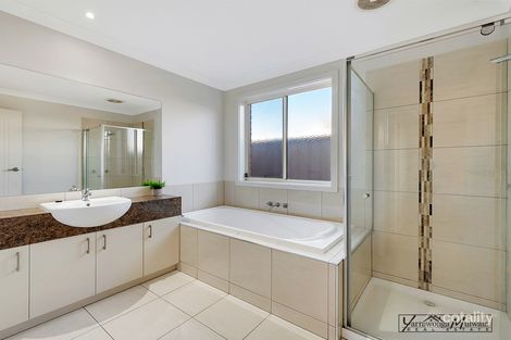 Property photo of 18 Vanguard Street Yarrawonga VIC 3730