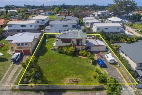 Property photo of 5 Chirn Crescent Labrador QLD 4215