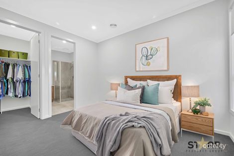 Property photo of 7 Gleeson Way Deanside VIC 3336