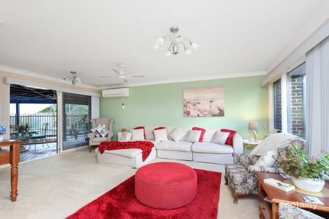 Property photo of 11 Macintyre Crescent Ruse NSW 2560