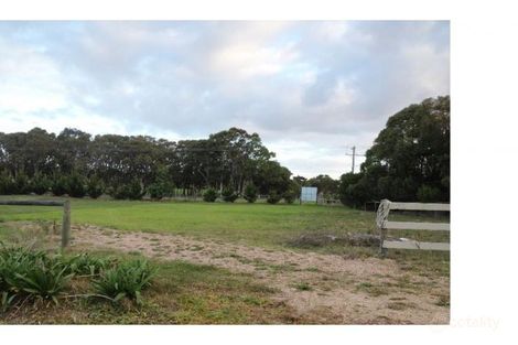 51 Lake Victoria Rd, Eagle Point, VIC 3878