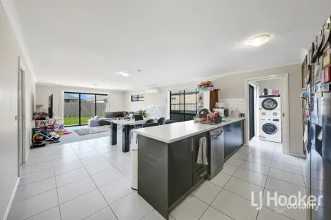 Property photo of 6 Bindley Crescent Weir Views VIC 3338