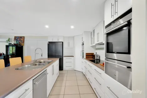 Property photo of 15 Skyline Avenue Grindelwald TAS 7277