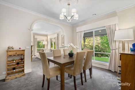 Property photo of 42 Maroong Drive Research VIC 3095