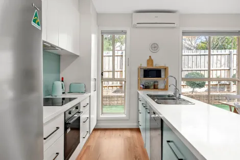 Property photo of 2/76 Lechte Road Mount Waverley VIC 3149