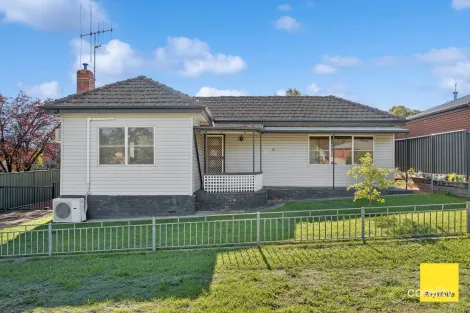 18 CHRISTIAN ST, CALIFORNIA GULLY, VIC 3556