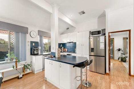 Property photo of 11 Ravendale Drive Dudley Park WA 6210