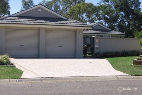 17 Sanctuary Pl, Chipping Norton, NSW 2170