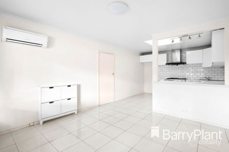 Property photo of 2/49 Elgar Road Burwood VIC 3125