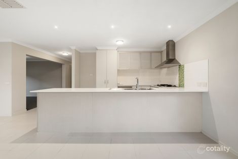 Property photo of 19 Resort Boulevard Doreen VIC 3754