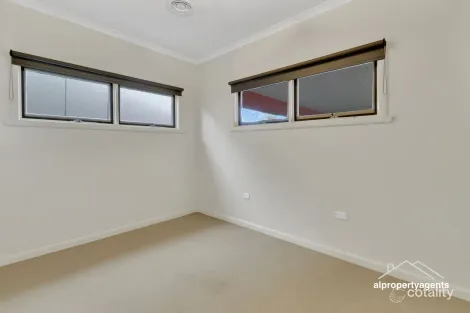Property photo of 24 Arnott Street Horsham VIC 3400