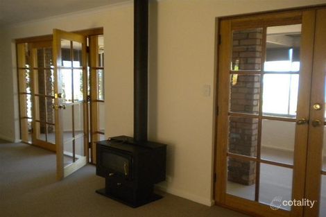 Property photo of 12 Ingomar Court Hallett Cove SA 5158