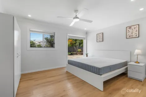 Property photo of 17 Thomas Drive Surfers Paradise QLD 4217