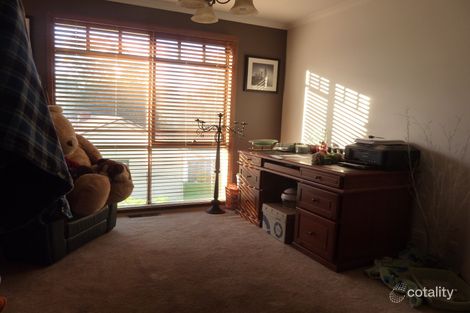 Property photo of 34 Devon Avenue Cockatoo VIC 3781