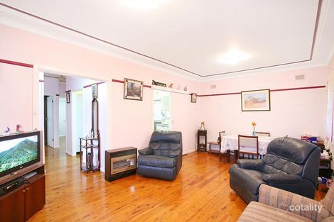Property photo of 11 Beale Crescent Peakhurst NSW 2210