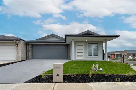 5 California St, Clyde, VIC 3978