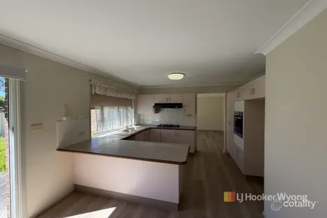 Property photo of 3 Mark Place Mardi NSW 2259