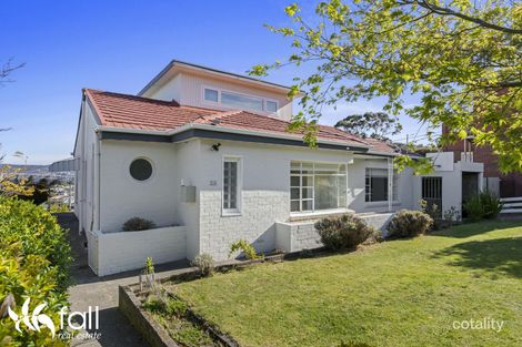 18 Corinna Rd, Lindisfarne, TAS 7015