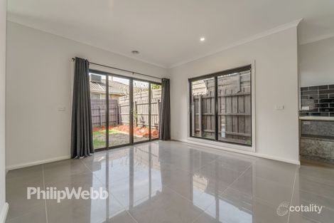 Property photo of 40 Jordan Grove Glen Waverley VIC 3150