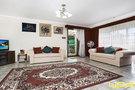 Property photo of 13 Heysen Drive Sunbury VIC 3429