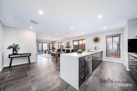 Property photo of 4 Redshift Avenue Fraser Rise VIC 3336