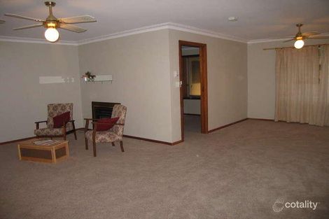 Property photo of 2A Park Street Drouin VIC 3818