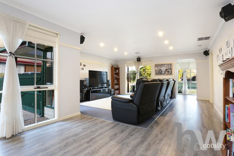 Property photo of 38 Smeaton Close Lara VIC 3212