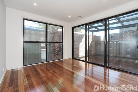 Property photo of 2D Almer Avenue Blackburn VIC 3130