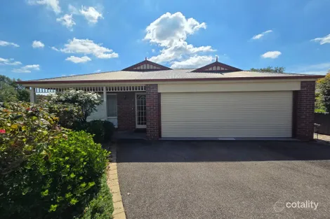 Property photo of 12 Abbey Close Eaglehawk VIC 3556