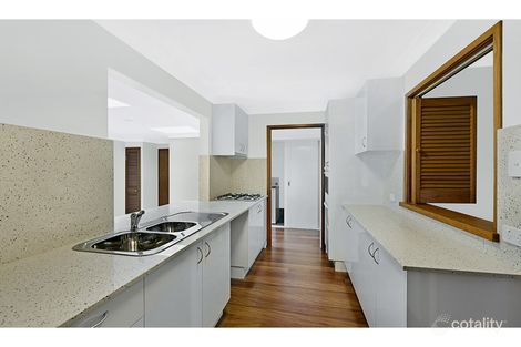 Property photo of 8 Seawind Terrace Berkeley Vale NSW 2261