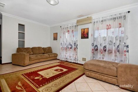 Property photo of 16 Pembury Crescent Ferndale WA 6148