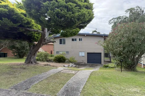 17 Grenville Ave, Tuross Head, NSW 2537