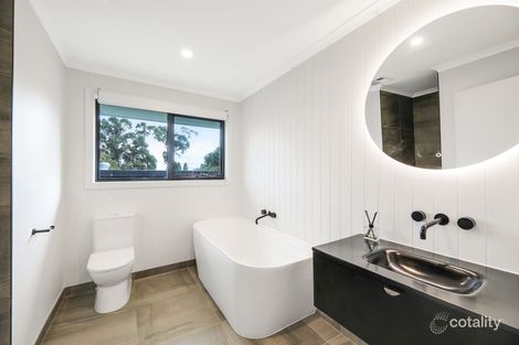 Property photo of 8 Lindsay Street Drouin VIC 3818