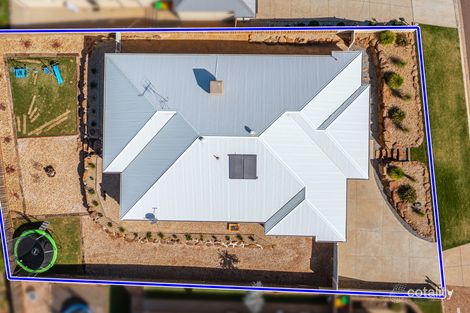 19 Currington Cres, Darley, VIC 3340