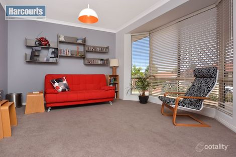 Property photo of 14 Shetland Rise Kinross WA 6028