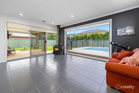 Property photo of 59 Farm Road Werribee VIC 3030