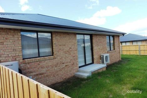 Property photo of 2/2 Tivoli Road Old Beach TAS 7017