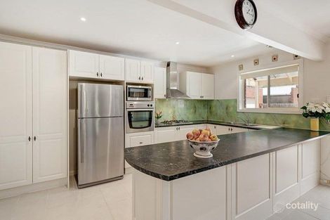 Property photo of 10 Neva Court Mount Waverley VIC 3149