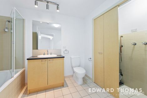 32/1-13 Gatehouse Dr, Kensington, VIC 3031