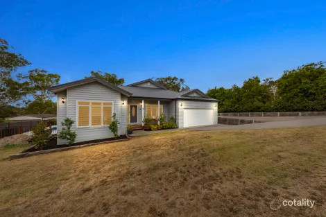 Property photo of 4 Jakobi Court Bunyip VIC 3815