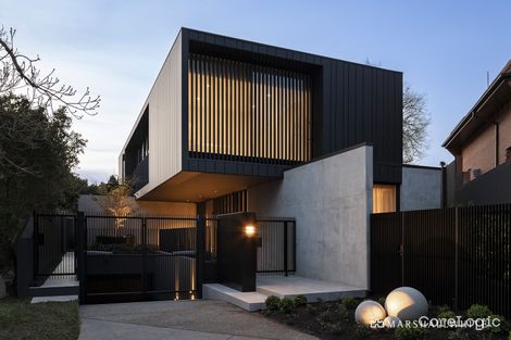 Property photo of 6 McMaster Court Toorak VIC 3142