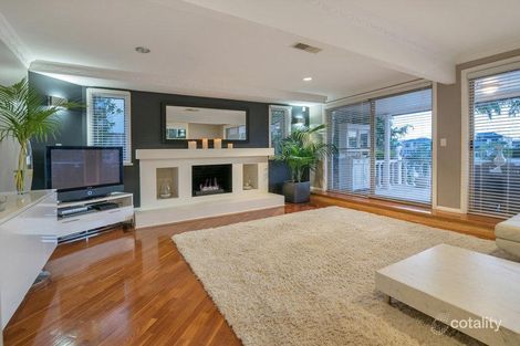 Property photo of 34 Charolais Crescent Benowa QLD 4217