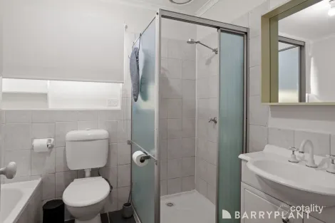 Property photo of 79 Third Avenue Rosebud VIC 3939