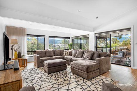 Property photo of 18 Evelyn Avenue Figtree NSW 2525