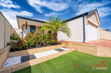 Property photo of 27 Wanda Circle Wandina WA 6530