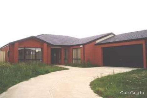 Property photo of 11 Sapphire Crescent Pakenham VIC 3810